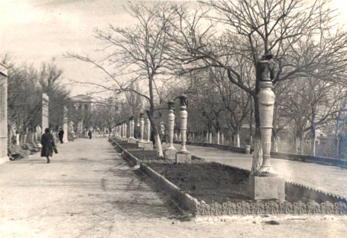 006_kerch._park._1960.jpg